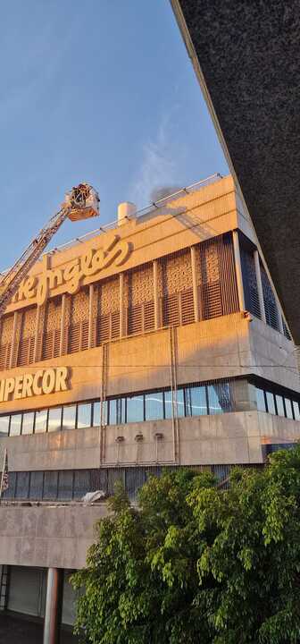 Bomberos en el Corte Inglés