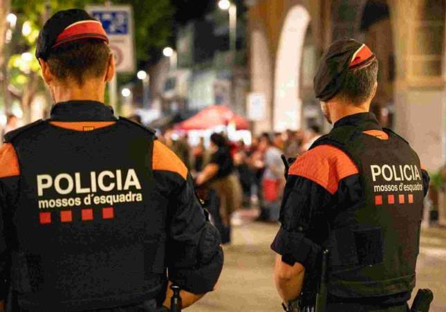 recurso agentes mossos noche vigilancia