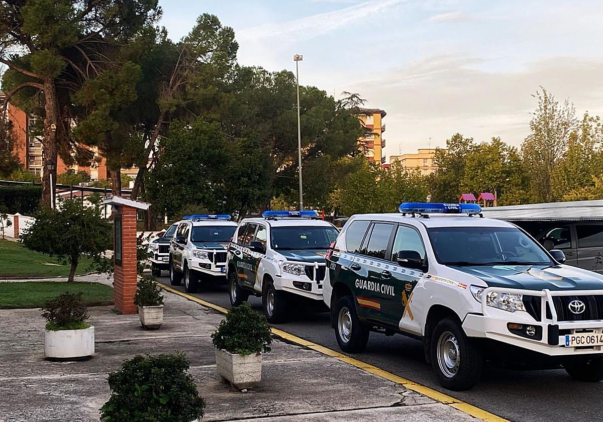 Los cuatro detenidos en Navalmoral pertenecen presuntamente a un grupo que estafaba a una entidad religiosa