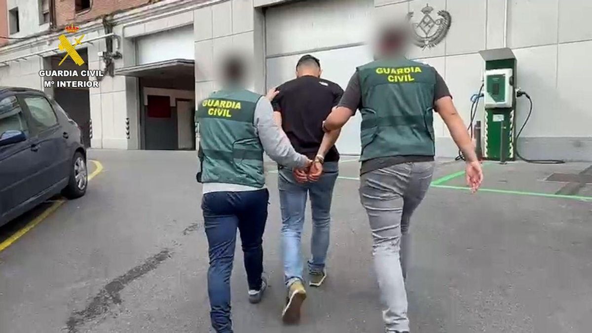 Desarticulada red de estafas que defraudó cerca de 300.000 euros en compraventa de mercancía