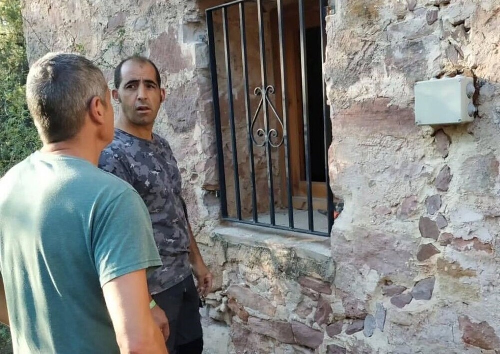 Detienen al alcalde de Villar del Humo con marihuna en su casa