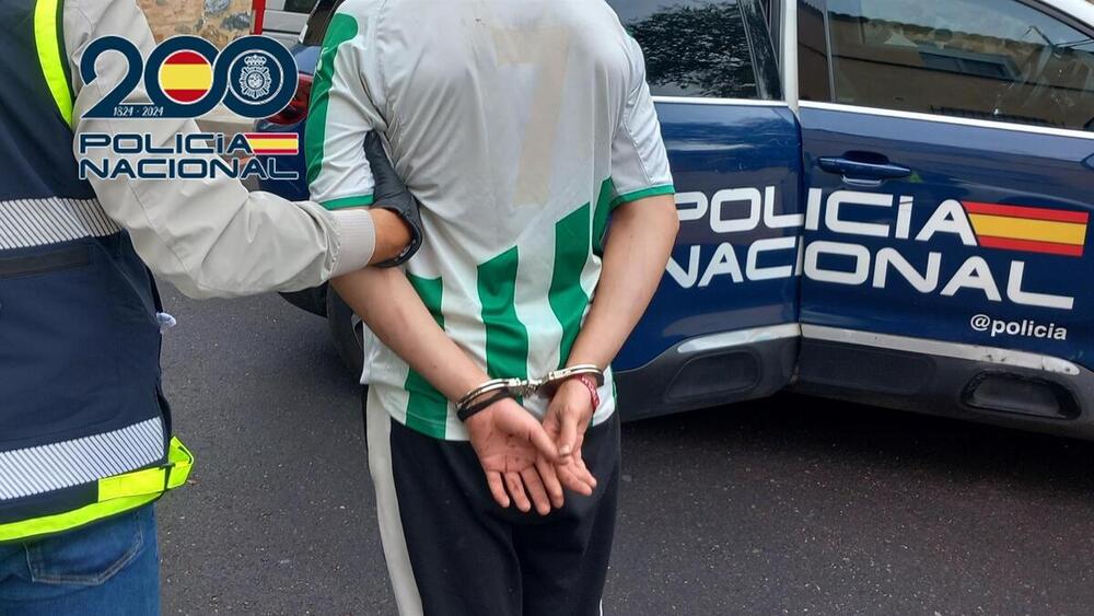Detenido por agredir con arma blanca en la estación de autobus