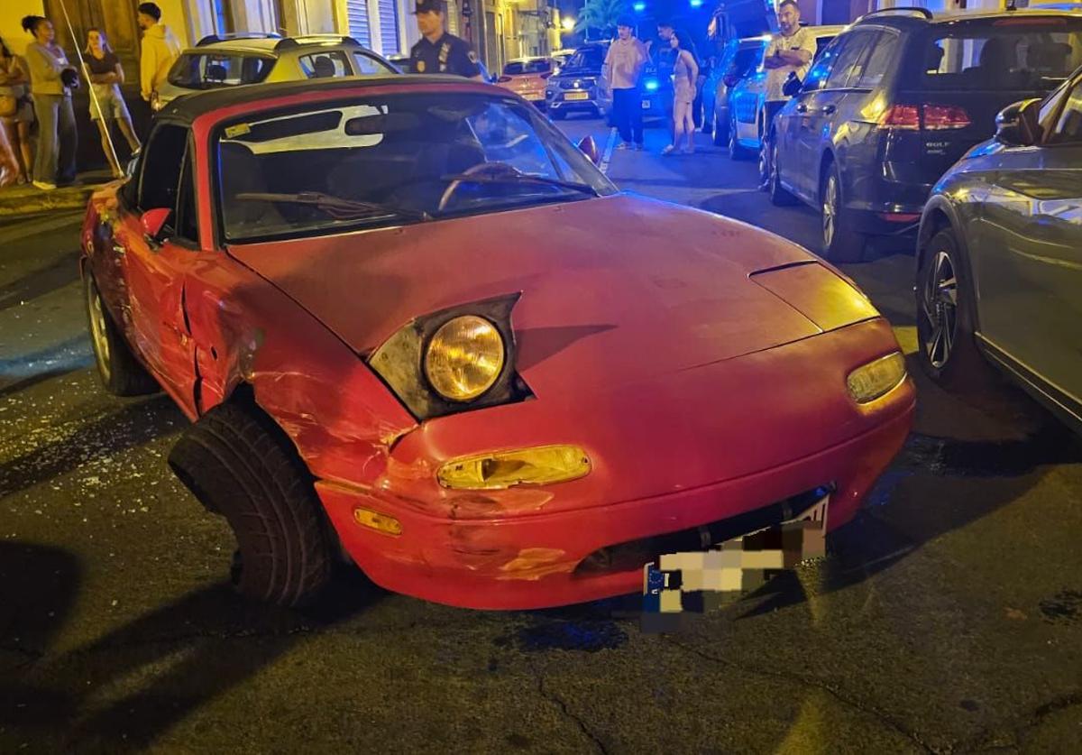 Persecución de película en Las Palmas de Gran Canaria: se da a la fuga con un coche robado y lo detienen tras chocar contra más de 15 vehículos