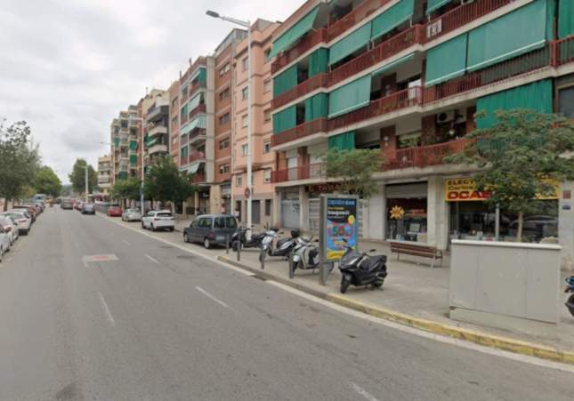 Detenido un hombre en Santa Coloma de Gramenet por robo de cableado de farolas