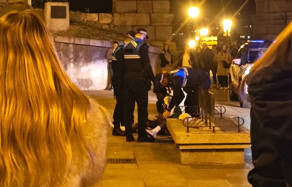 Detenido por agredir a tres agentes de la Policía Local