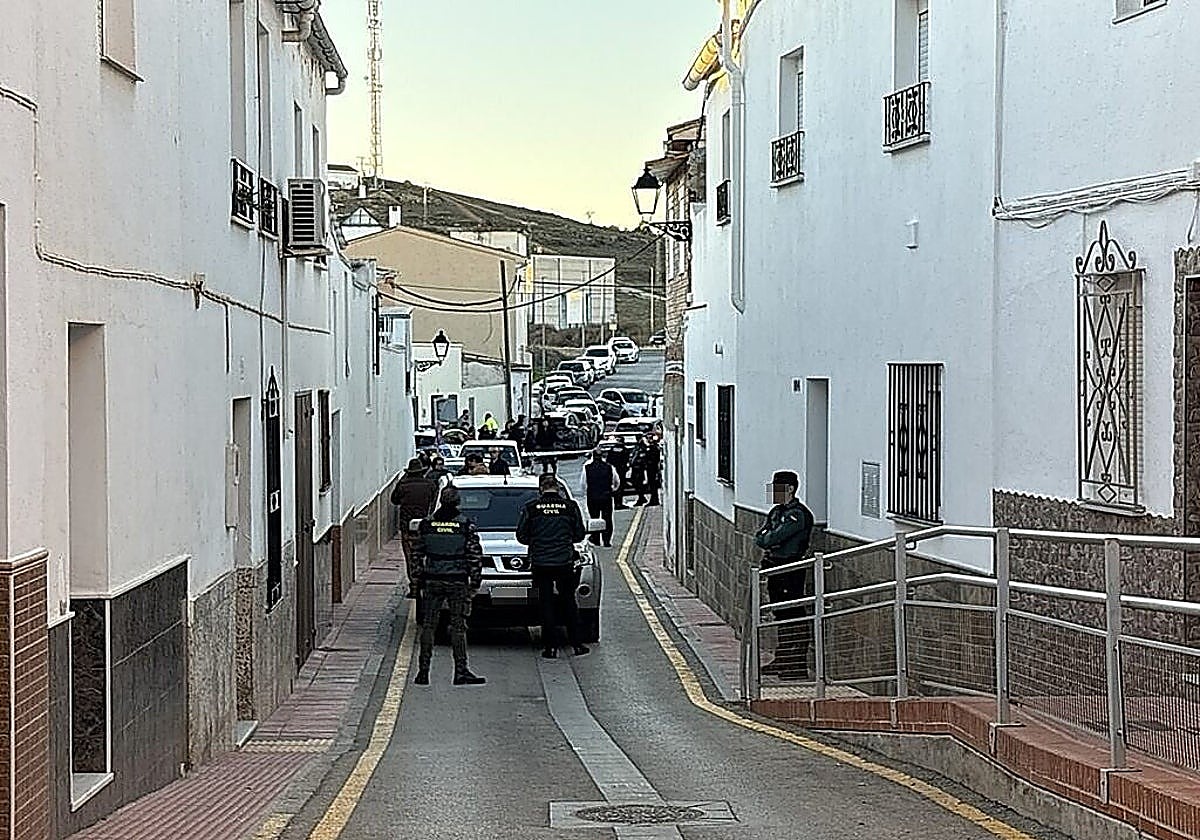 Detenido un joven por el asesinato de su expareja en Campillos: Confiesa el crimen a la Guardia Civil tras hallarse el cadáver