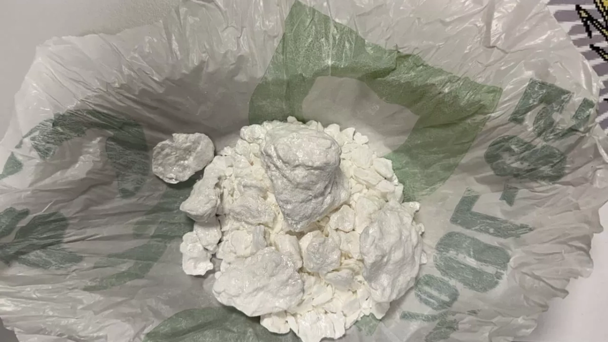 Tres detenidos en Huesca después de arrojar un paquete con droga durante una persecución policial