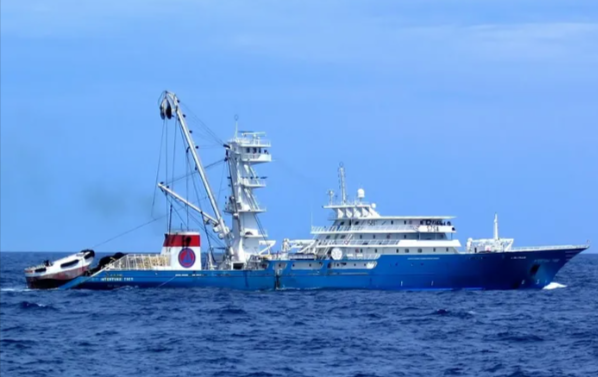 El atunero Intertuna Tres frustra intento de ataque pirata en aguas del océano Índico
