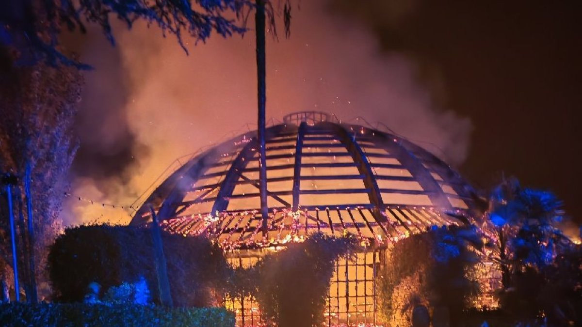 Quema la cúpula de madera de un restaurante de los hermanos Roca en Vilablareix, Girona