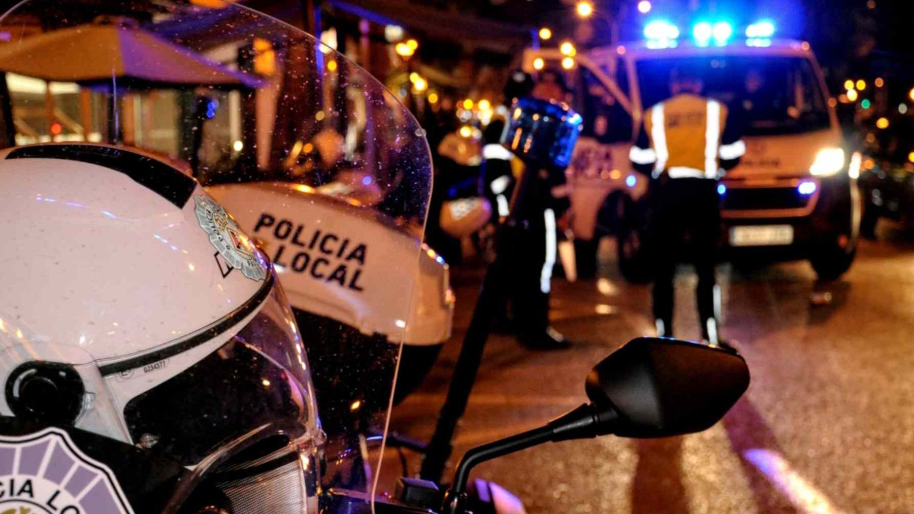 Lunas rotas, luces fundidas y cero papeles: la Policía ‘caza’ a un conductor temerario de 17 años en Palma