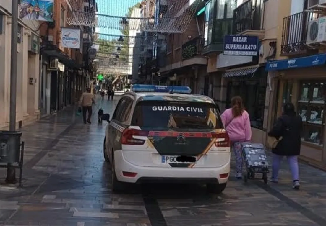 Denuncian a conductor de transporte escolar por circular con presencia de drogas en Ciudad Real.