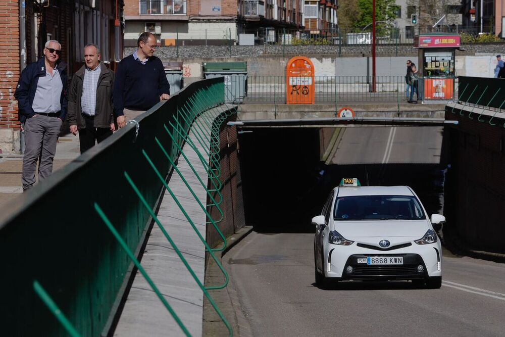 Herido un motorista tras una caída en el túnel de Vadillos