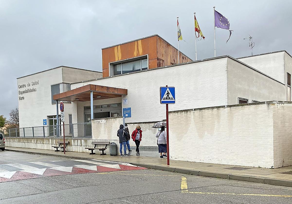 Accidente en la N-232: conductor de camión evacuado al centro de salud de Haro