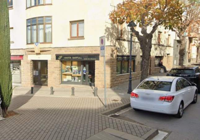 Atraco en una joyería de Taradell: un hombre armado intenta huir con joyas tras amenazar a una trabajadora