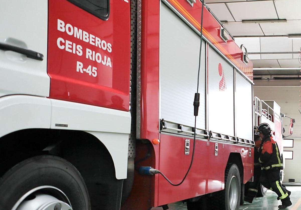 El derrumbe parcial de un edificio en Cenicero obliga a desalojar 16 inmuebles
