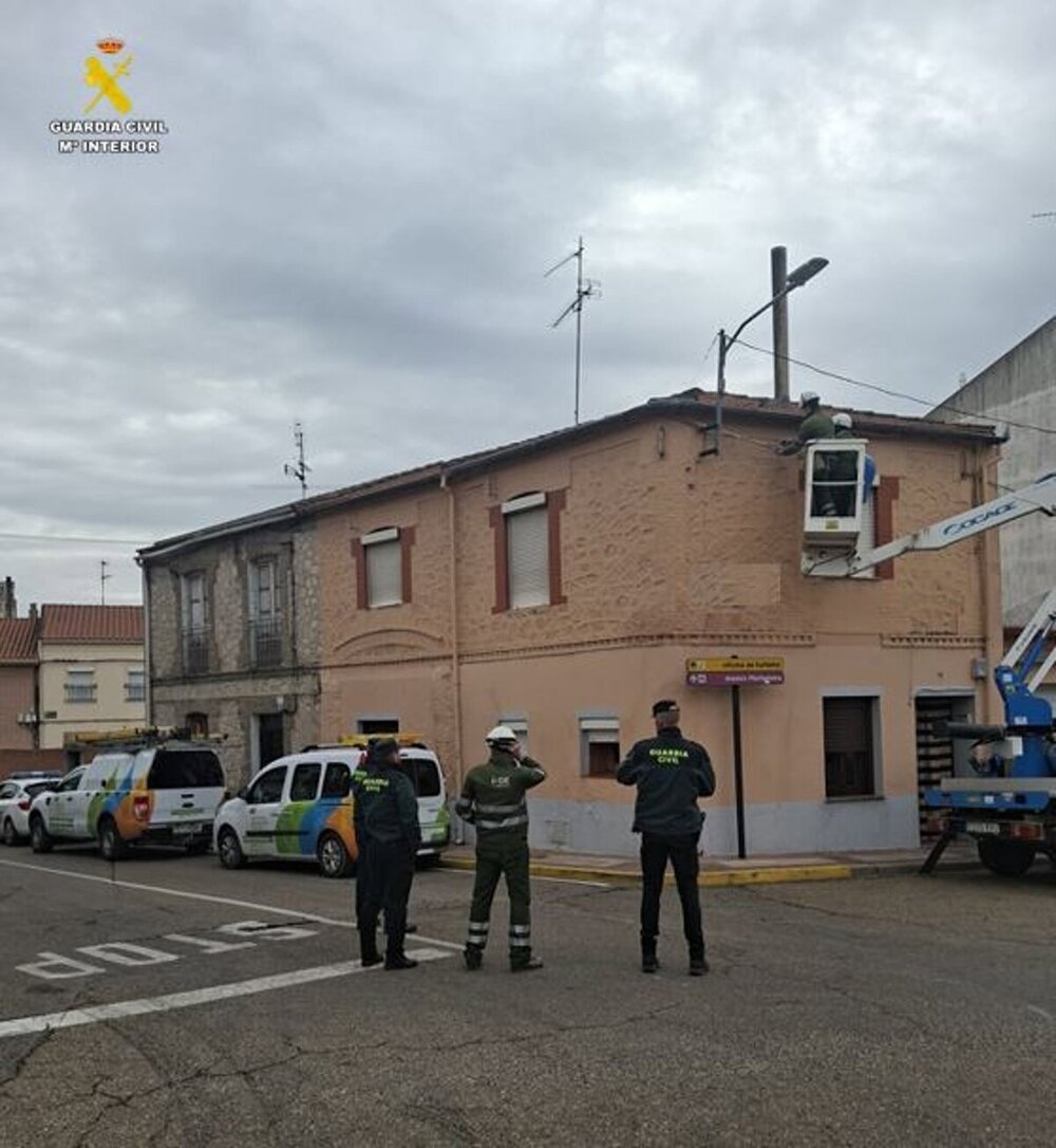 Cortados tres enganches ilegales en Íscar y Pedrajas