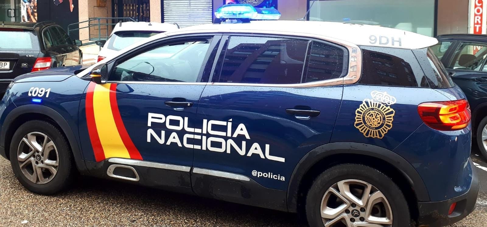 Una mujer reclamada por la Justicia da a luz en un hospital con una tarjeta sanitaria y un DNI prestado: aún la están buscando