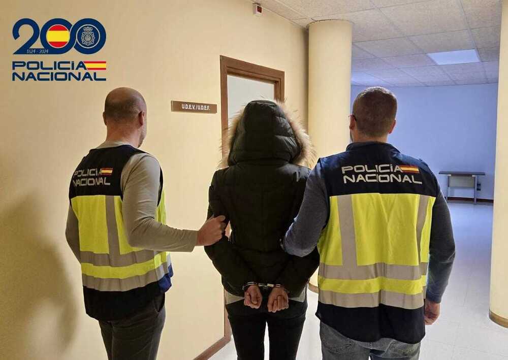 Detenida la cuidadora de un anciano por estafarle 1.170 euros