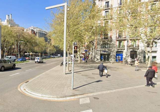 Detenido en Barcelona por robar cadenas de plata y esconderlas en el zapato