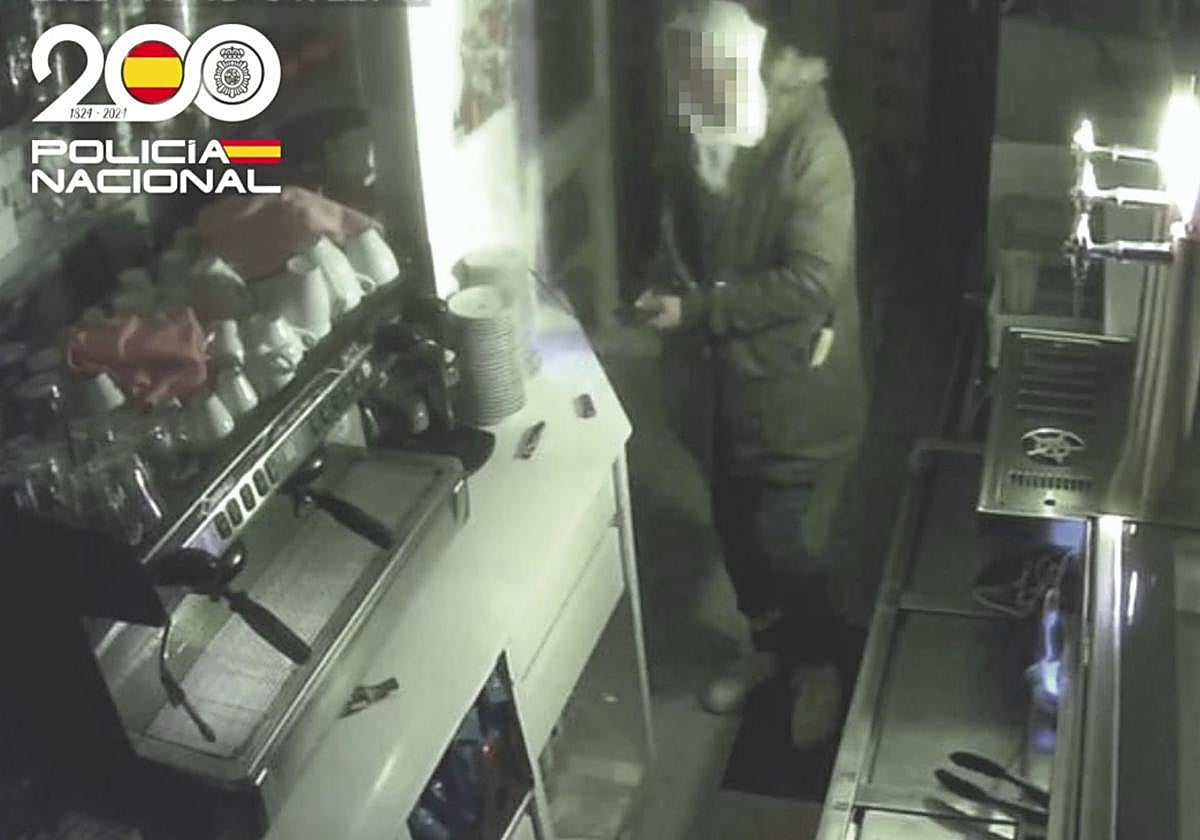 Detenido por dos robos con fuerza en pleno centro de Burgos en tres días