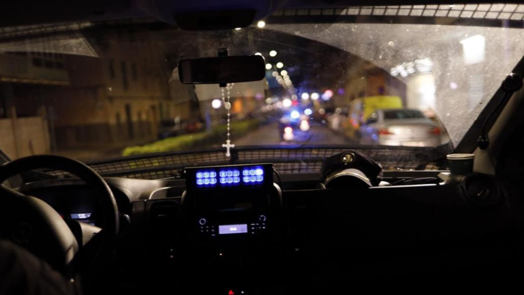 Detenido por amenazas y tentativa de homicidio tras ataque con navaja y intento de atropello en Ciudadela, Menorca