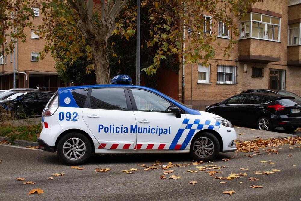 Sorprendido cuando salía de su casa con objetos robados