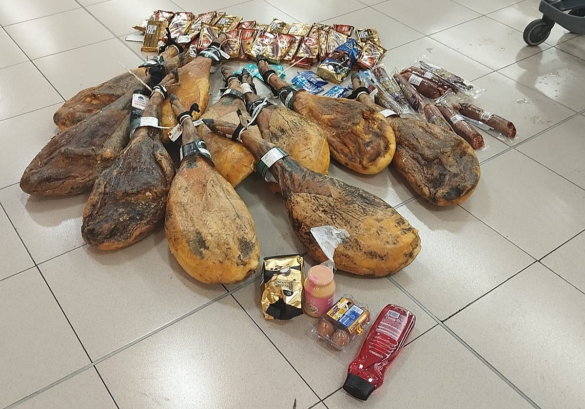 Detenido un ladrón en Coín tras intentar llevarse más de 2.500 euros en jamones y embutidos de un supermercado Mercadona