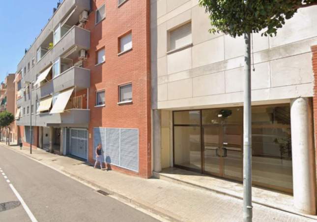 Detenidos en Parets del Vallès dos jóvenes con calcetines en los bolsillos para no dejar huellas