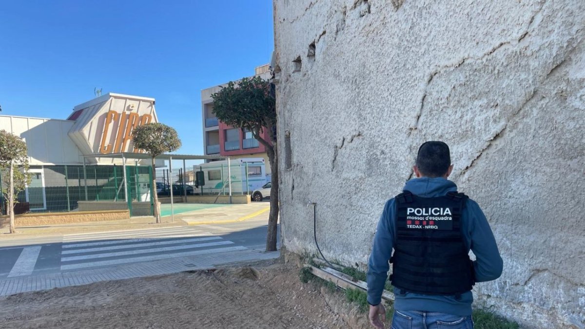 Hallan una bomba de la Guerra Civil en Linyola