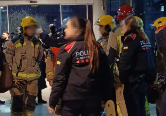 Incidente en Montmeló: tren de Rodalies sufre enganche en la catenaria dejando dos heridos
