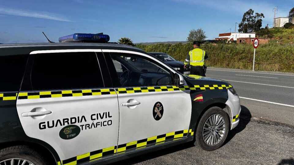 Investigan a un conductor en Huelva por circular a 184 km/h en la N-433