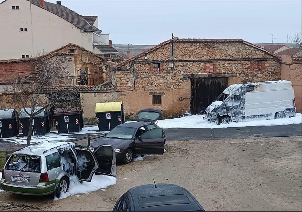 La Policía investiga el incendio de vehículos en Hontoria