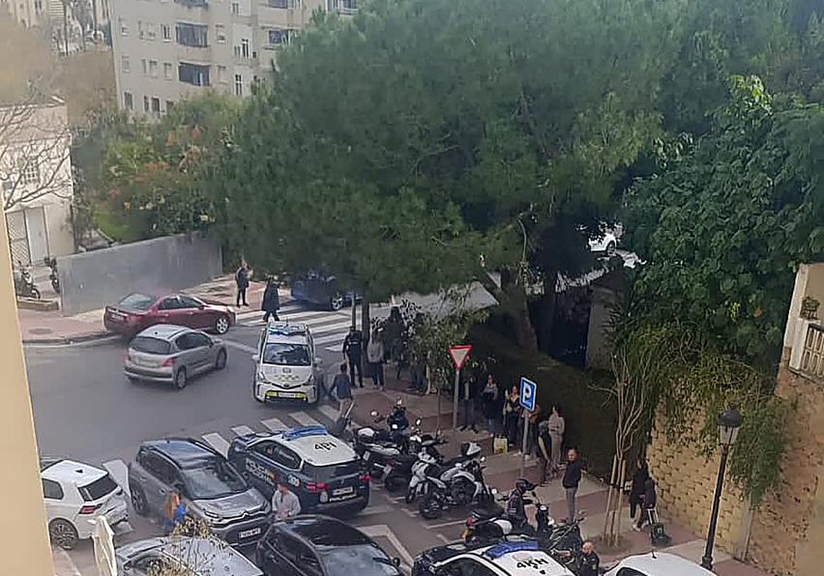 Investigan tiroteo en Marbella tras enfrentamiento a las puertas de un bar: Sin heridos