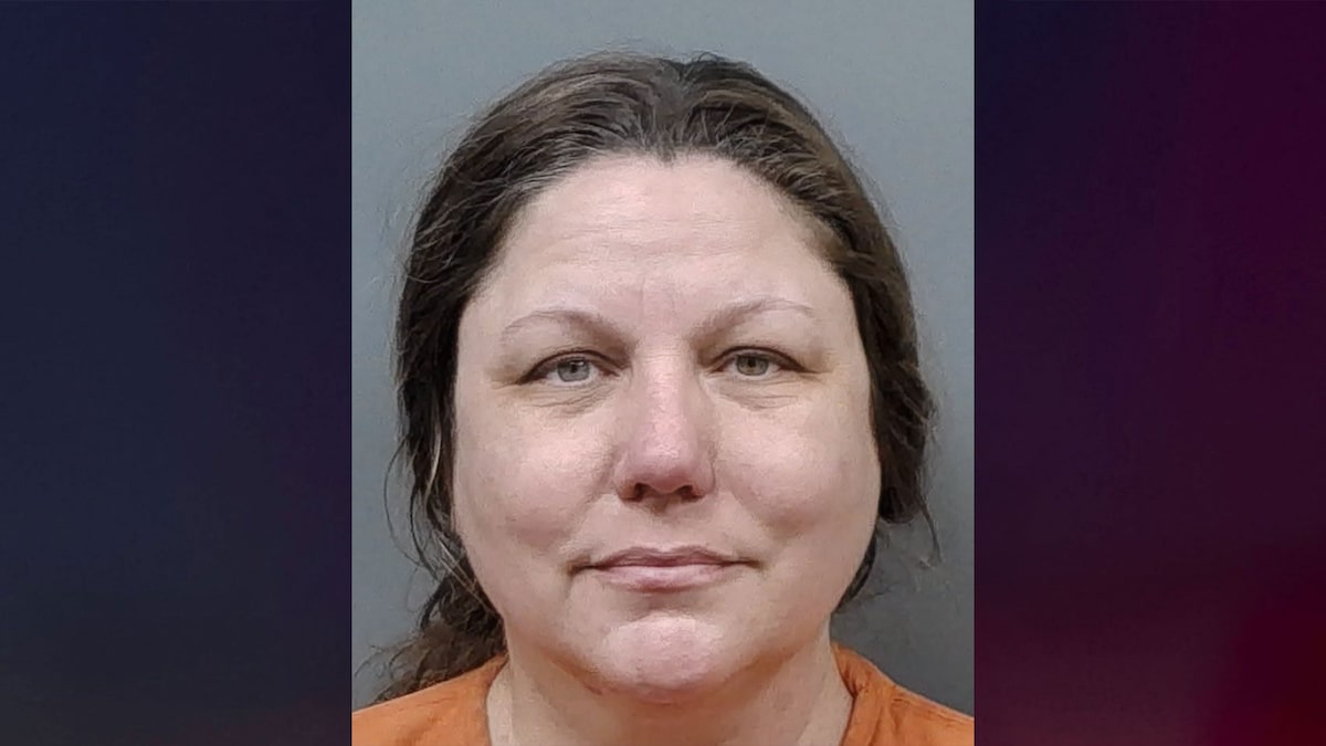 Mujer de Florida acusada de asesinato por la muerte de sus dos exesposos en un aparente ataque premeditado