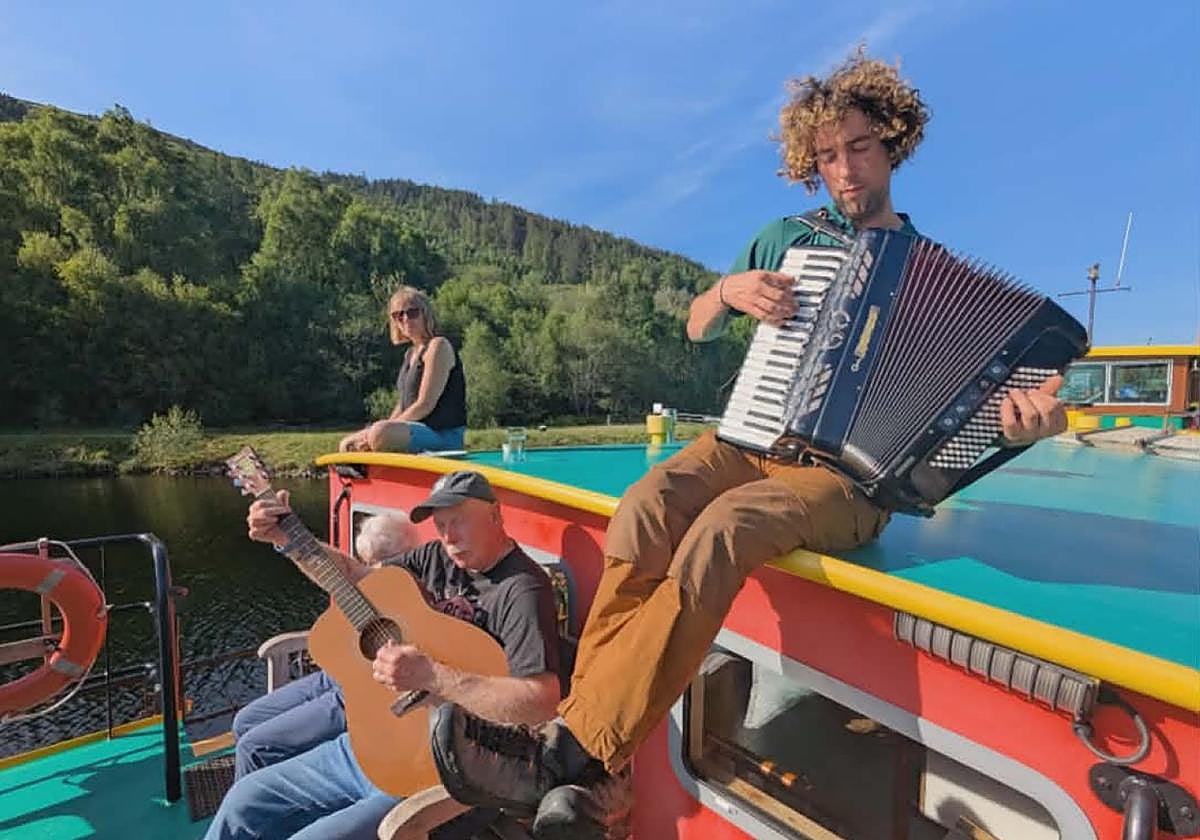 El viaje al que le robaron la música