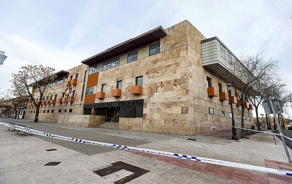 La borrasca 'Kristin' obliga al cierre de los Juzgados