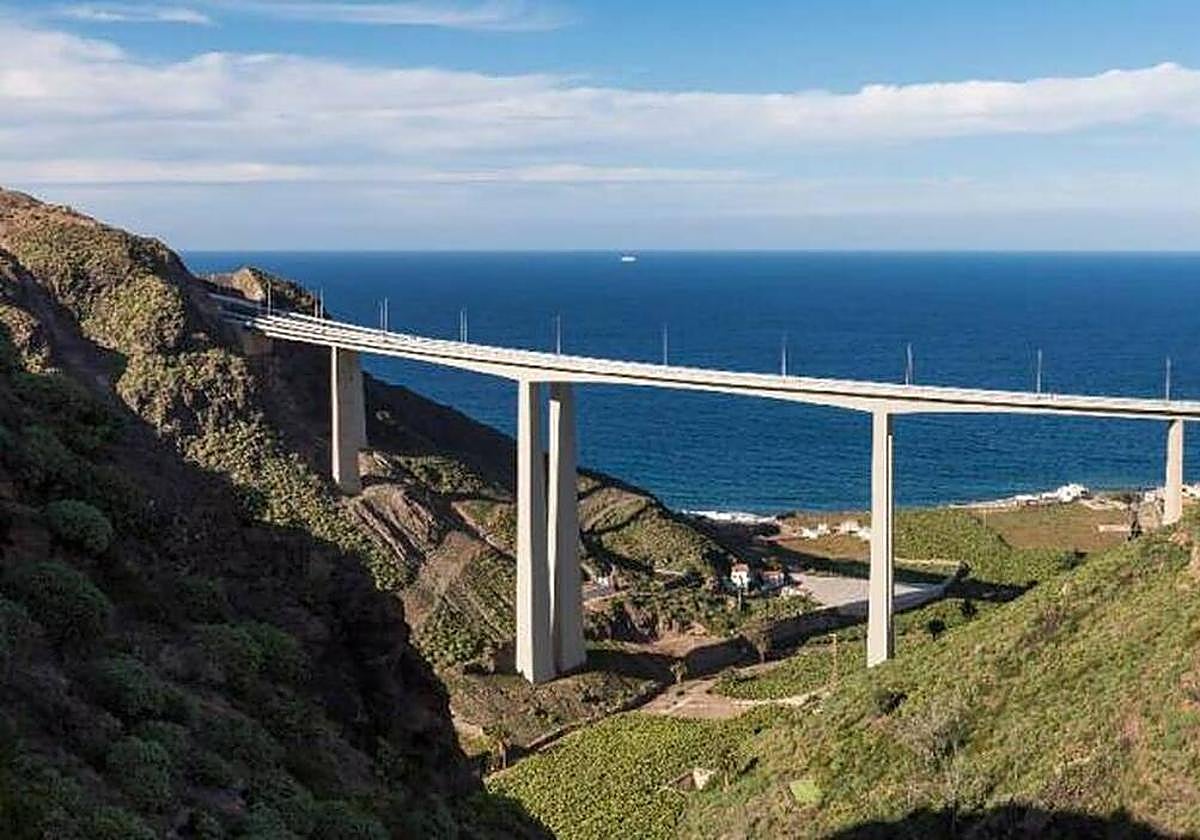 Accidente de tráfico en la GC-2 provoca importantes retenciones en Las Palmas de Gran Canaria