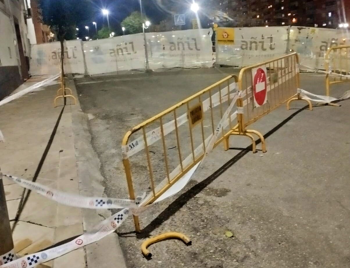 Desalojo preventivo en bloques de Bellavista tras detectarse movimientos en el terreno: familias alojadas en hoteles