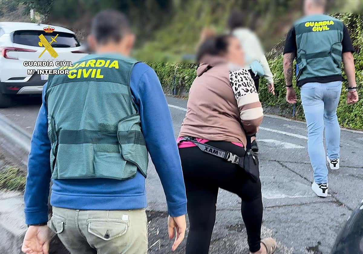 Liberado un octogenario utilizado por un grupo criminal para mendigar y estafar vendiendo mascotas por internet