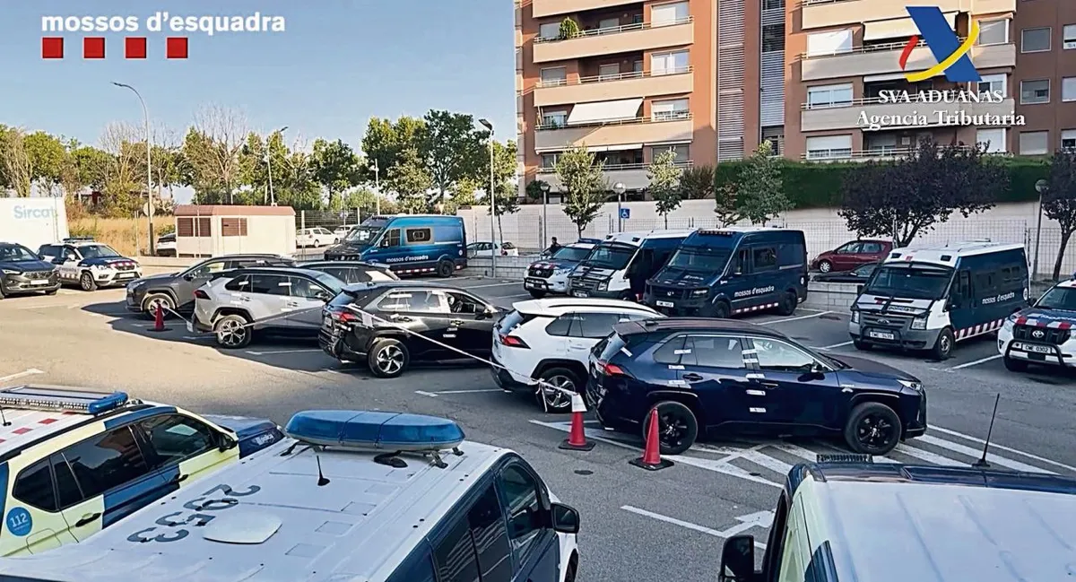 Desmantelan banda dedicada al robo de coches Toyota RAV4 en Ponent para enviarlos a África