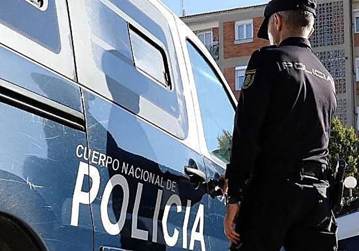 Detenido en Burgos tras intentar robar dos abrigos en una gran superficie comercial