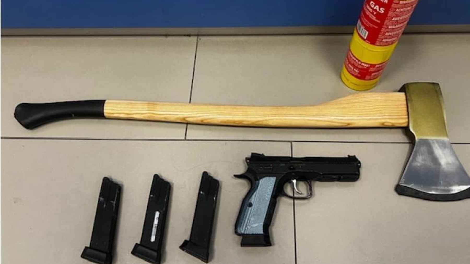 Detenido en Palma por amenazar a conductor con un hacha y perseguirlo varios kilómetros