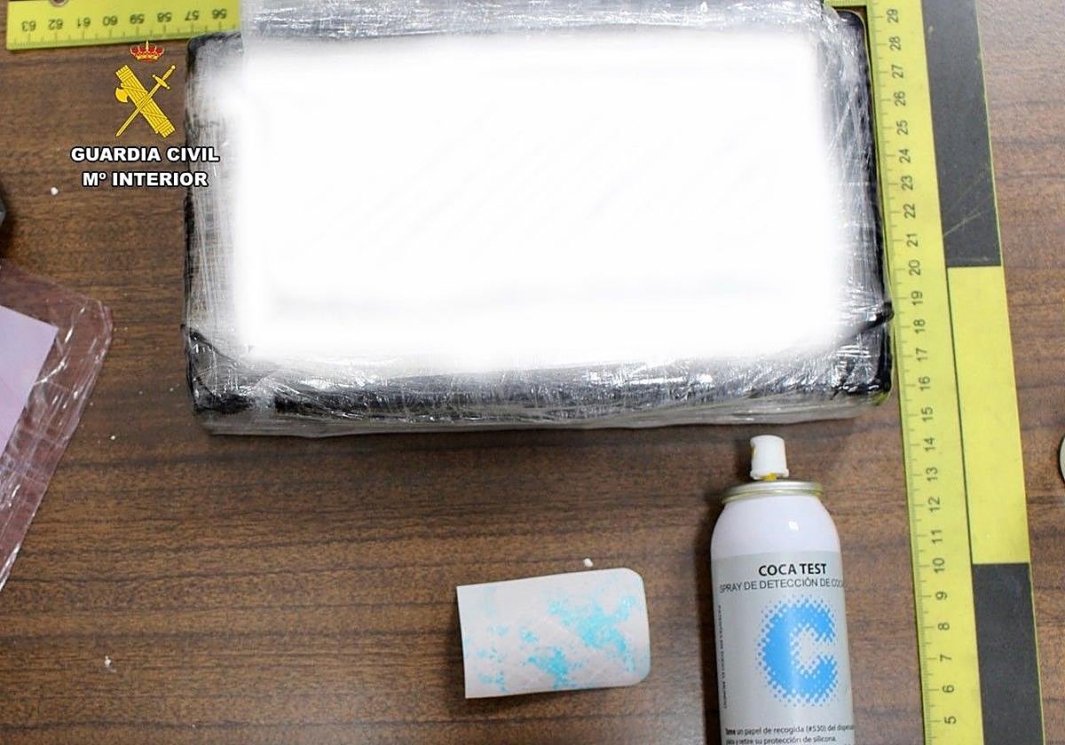 A prisión por llevar un kilo de cocaína en su coche, conducir drogado y sin carnet en Valle del Alagón