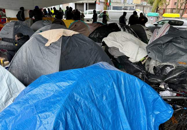 Detenido un okupa multirreincidente en Badalona por agredir a su pareja tras desalojo del B9