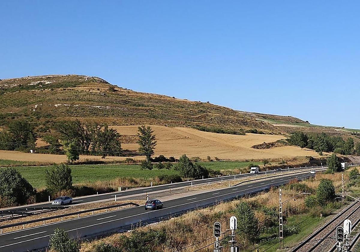 Dos hombres heridos tras colisionar un camión y un turismo en la provincia de Burgos