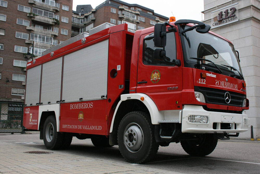 Dos personas afectadas por el incendio de una vivienda