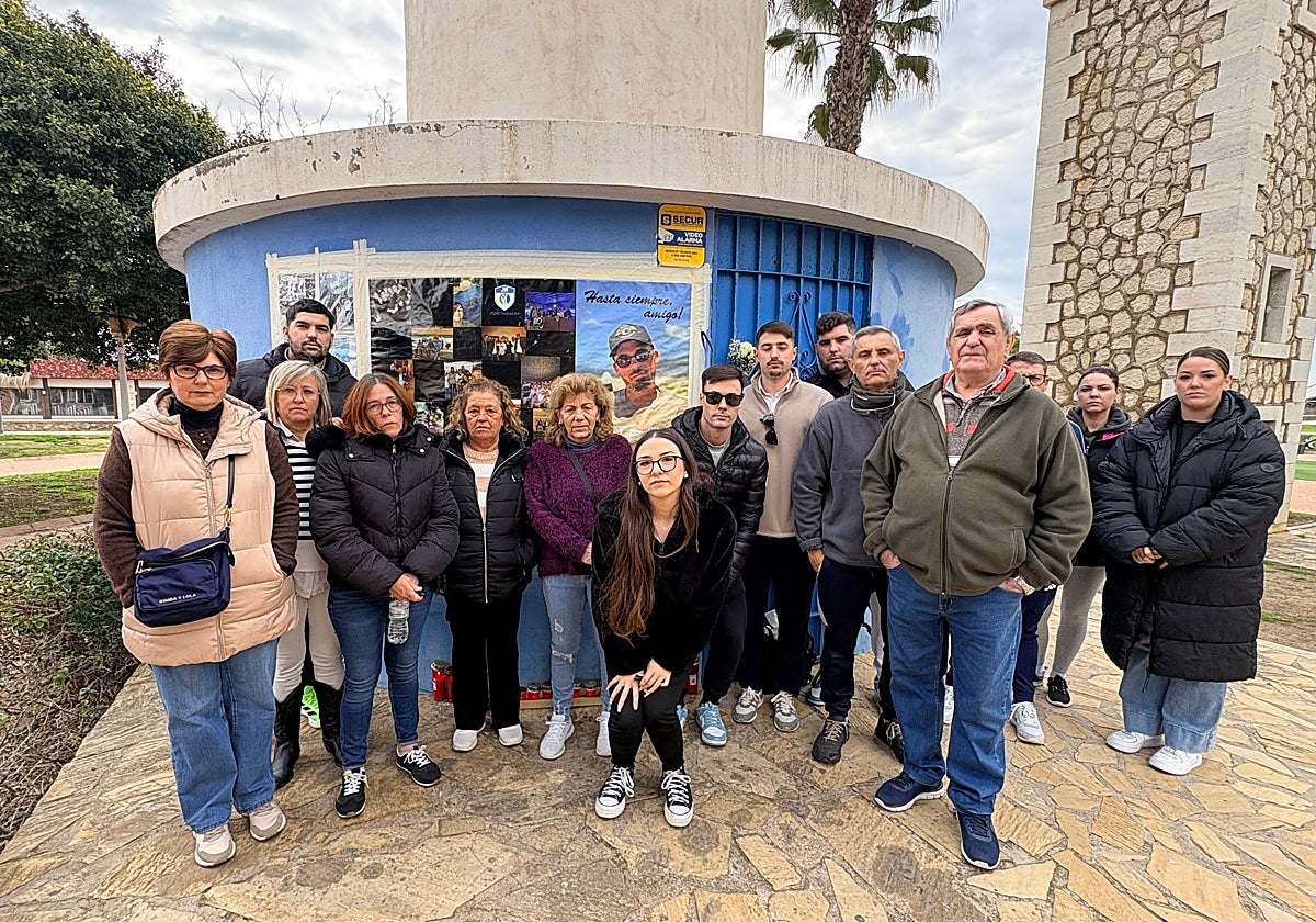 La madre de un motorista de 30 años muerto en Almayate: «Queremos la verdad, que se reabra la causa judicial»