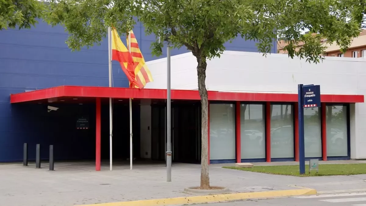 “La familia nos ha dejado dinero para el vuelo de regreso de nueve personas, que nos costó 7.800 euros”
