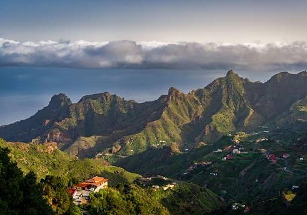 Encuentran un cadáver en un barranco de Tenerife