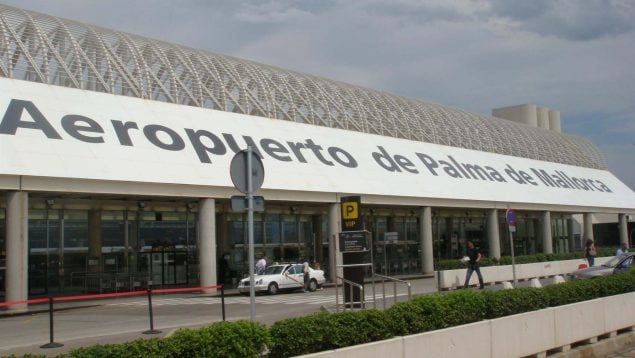 aeropuerto Palma degollar cuchillo